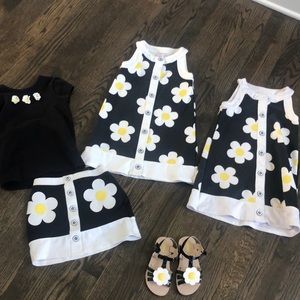 Gymboree girls - daisy collection, 2 dresses, tshirt, skirt and shoes.